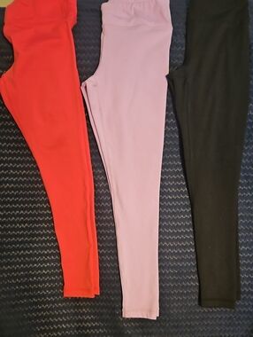 90 Degree Reflex Girls Leggings Trio in Dark Pink, Light Purple & Black Size 7/8